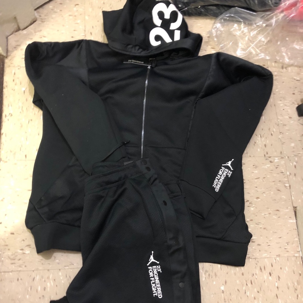 Tracksuit - image 1
